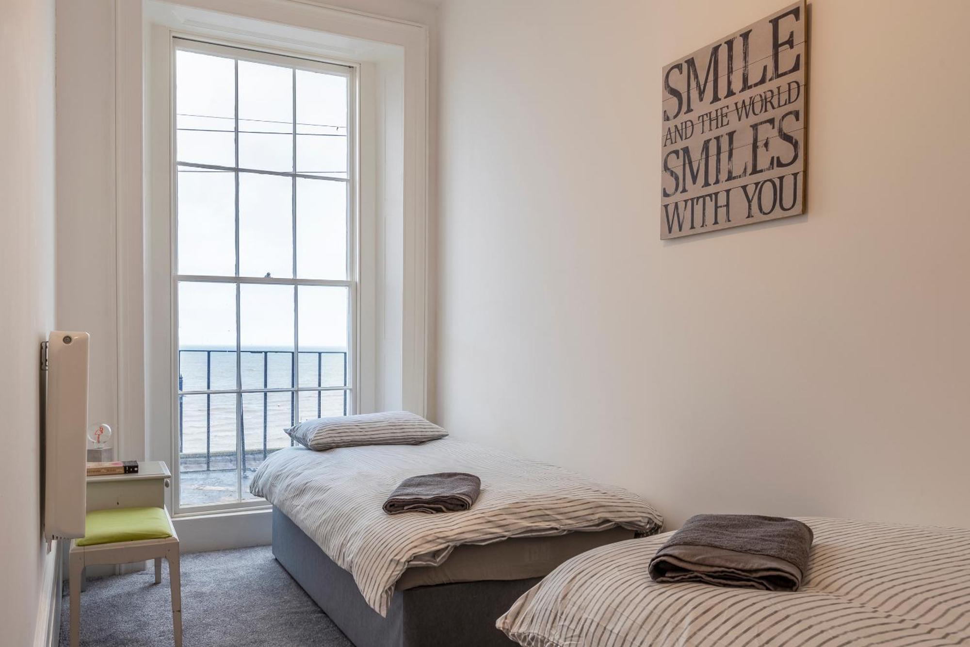 Seaside Serenity: Stylish Sea View Apartments In הרן ביי מראה חיצוני תמונה