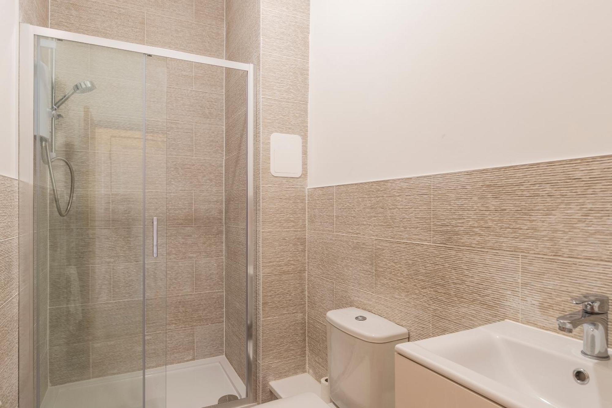 Seaside Serenity: Stylish Sea View Apartments In הרן ביי מראה חיצוני תמונה